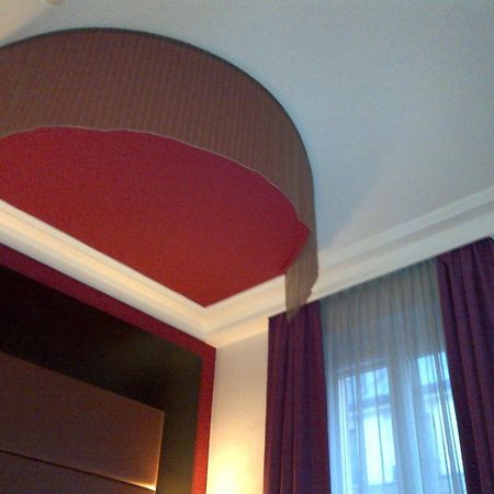 Ibis Styles Paris Pigalle Montmartre Esterno foto