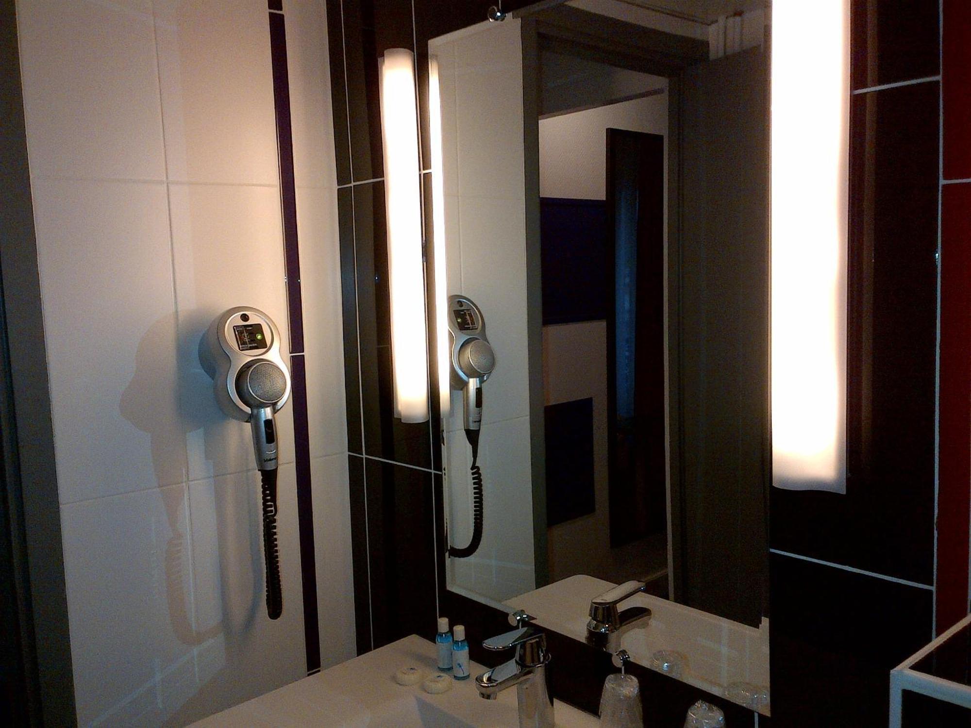 Ibis Styles Paris Pigalle Montmartre Esterno foto