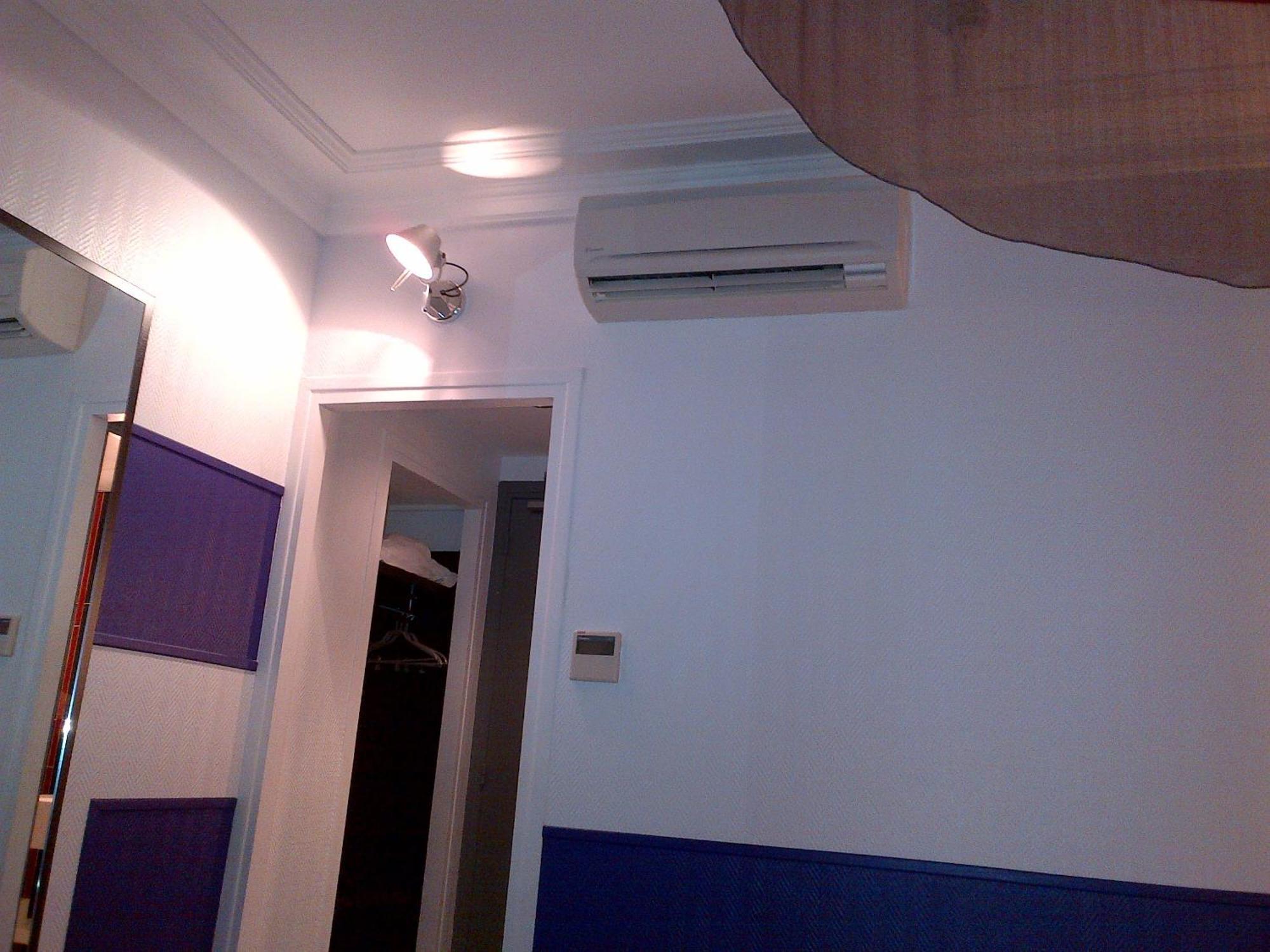 Ibis Styles Paris Pigalle Montmartre Esterno foto