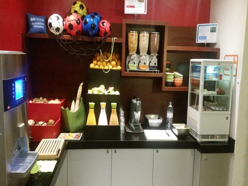 Ibis Styles Paris Pigalle Montmartre Esterno foto